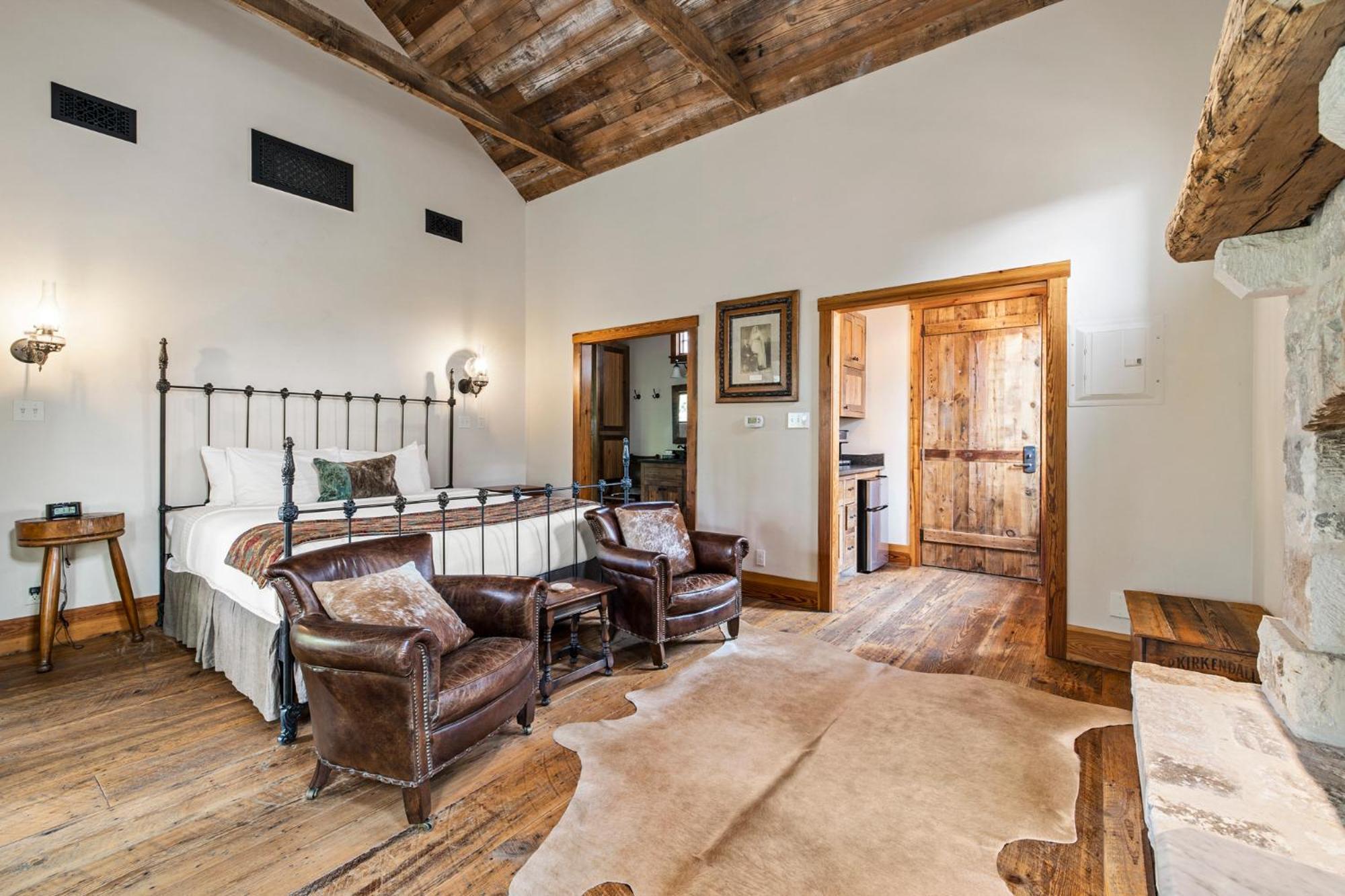 Blacksmith Quarters Фредериксбург Екстериор снимка