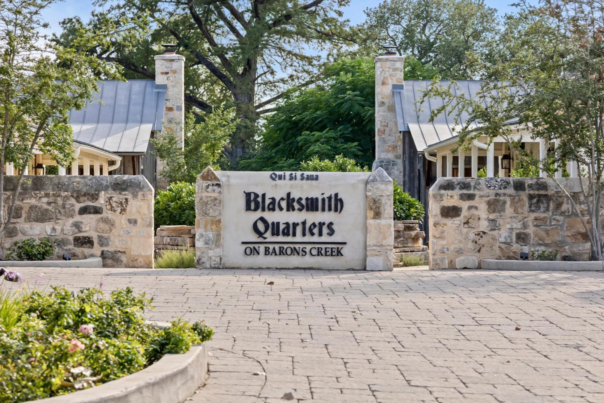Blacksmith Quarters Фредериксбург Екстериор снимка